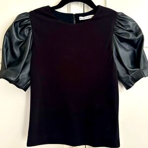 🖤 Alice + Olivia Black Edyth Puff Leather Sleeve Top 💃 (On Trend 2026 🖤)